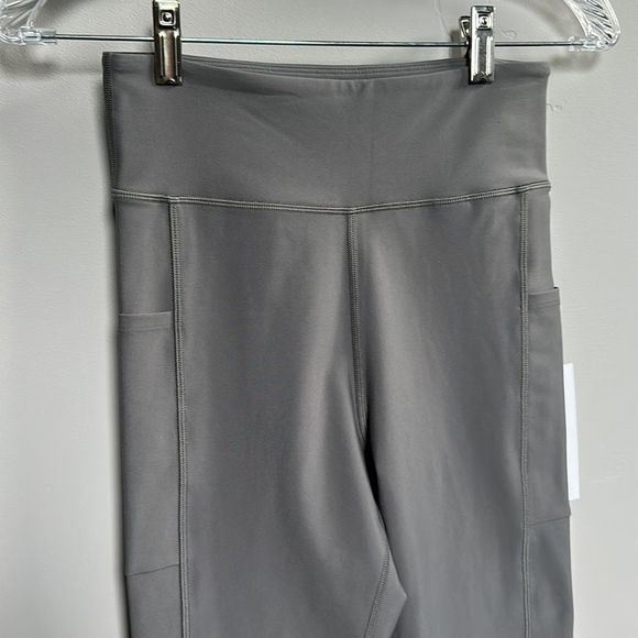 NWT Johnny Was Calme Endurance High Waist 7/8 Leggings with Pockets in Gray S - Picture 3 of 9